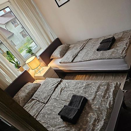 Chelosiowy Apartament Targi Kielce Jaworznia Exterior foto