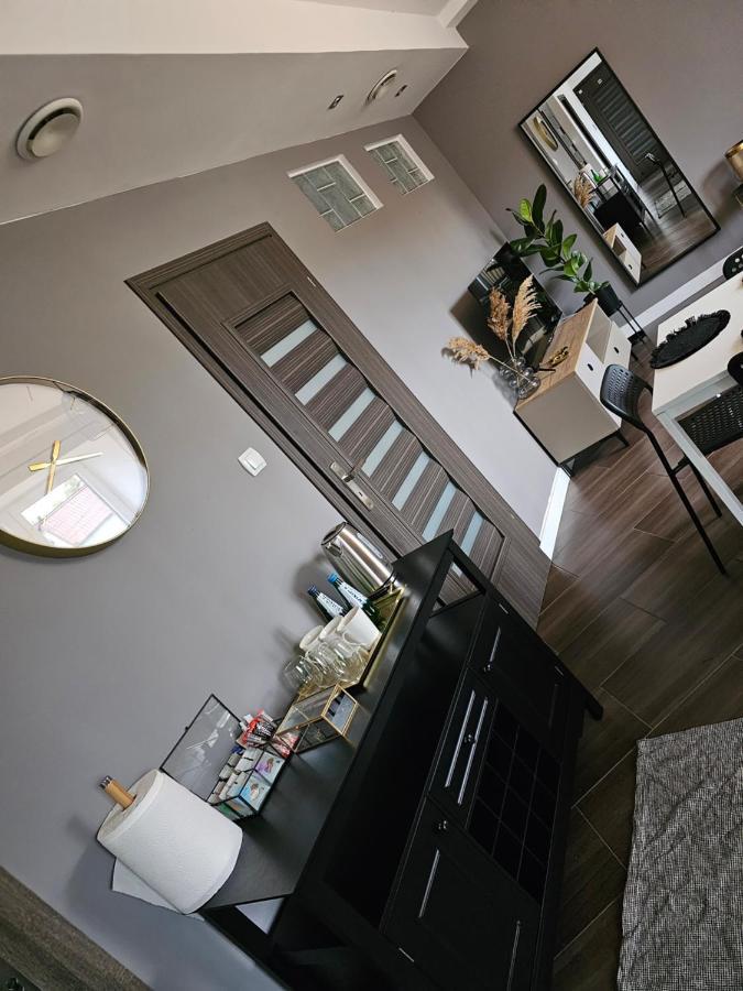 Chelosiowy Apartament Targi Kielce Jaworznia Exterior foto